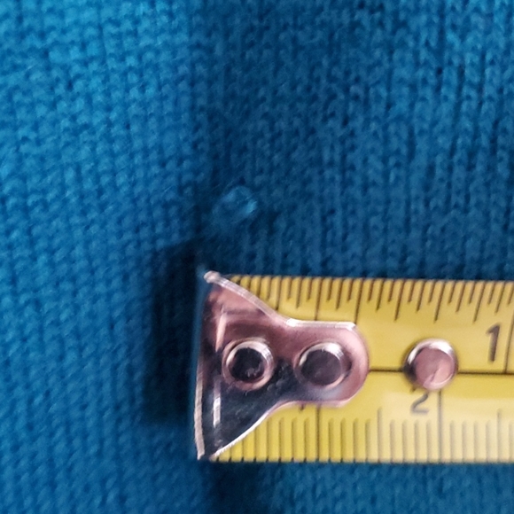 LL Bean Quarter-Zip Long Sleeve Sweater - Picture 6 of 6